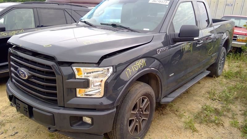*LOCAL PICKUP ONLY* Driver Fender With Wheel Lip Moulding Fits 15-20 FORD F150 P