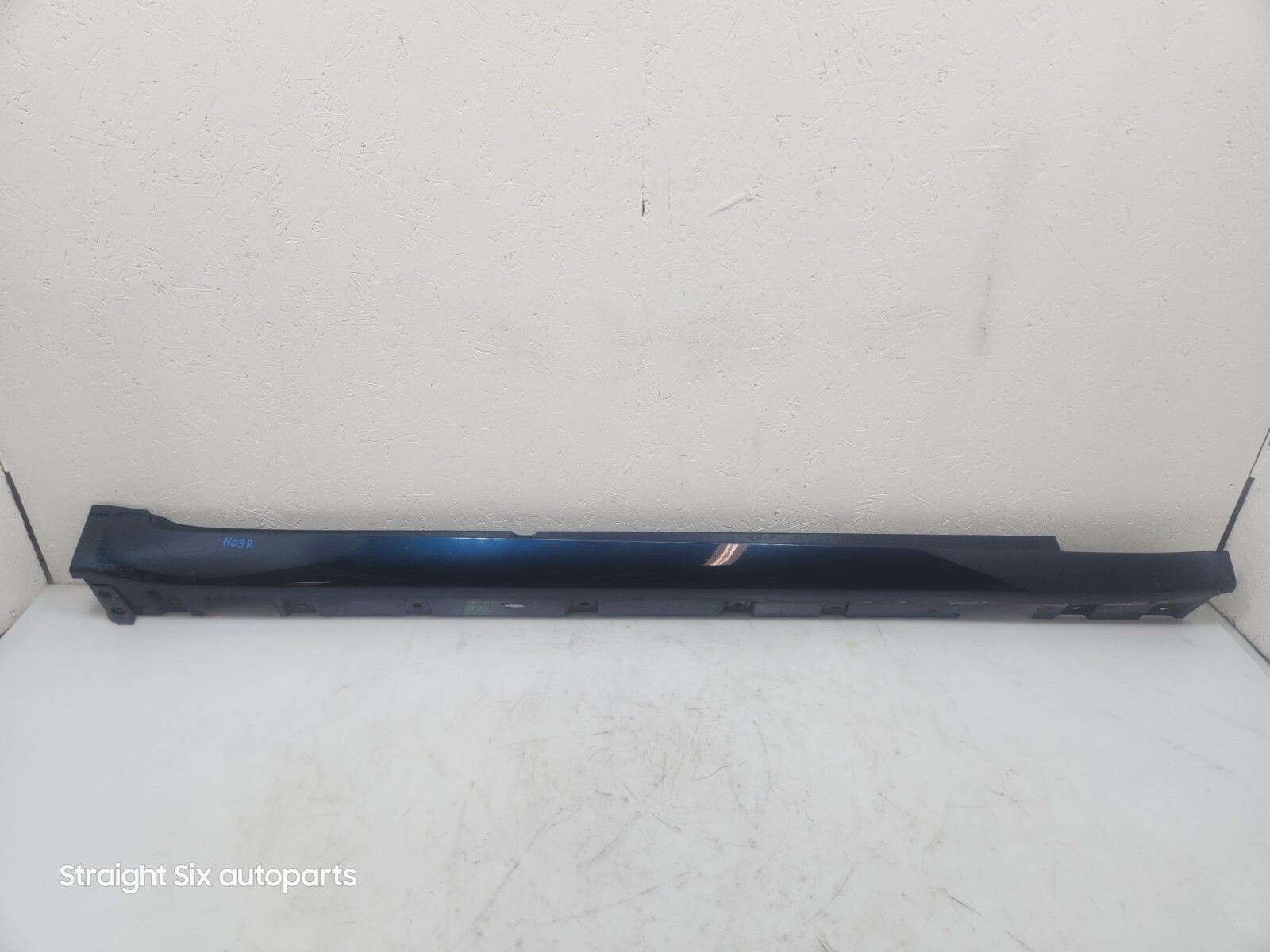 ✅ 10-15 OEM BMW F01 740 750 B7 Right Passenger Side Skirt Rocker Panel Blue B38