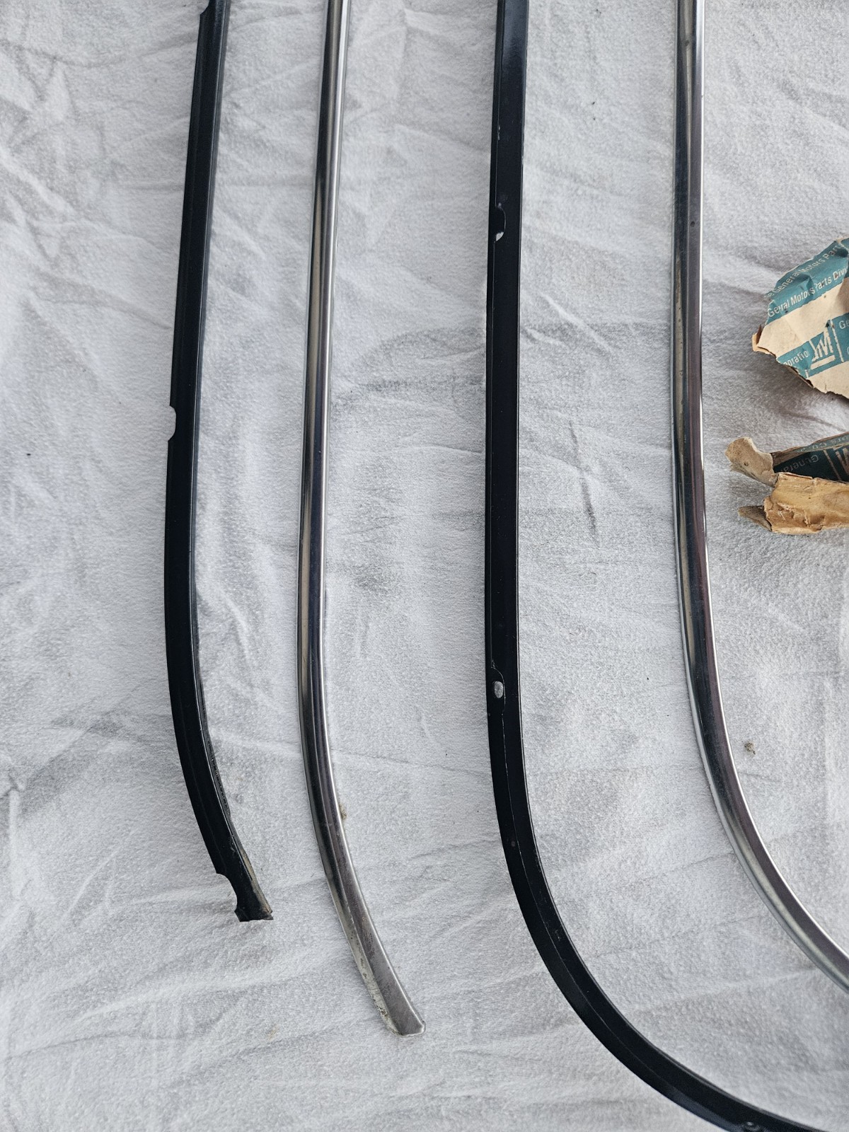 NOS 73-87 CHEVY GMC TRUCK ROOF DRIP RAIL MOLDING TRIM C10 C20 C30 K10 K20 K30