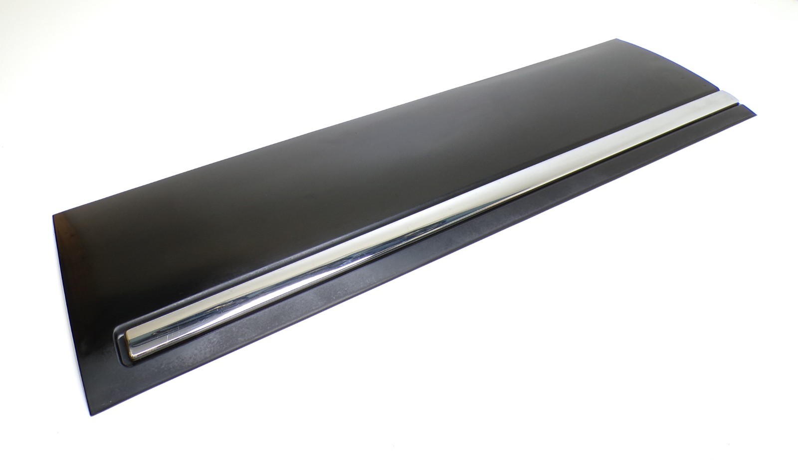 Ford 00-05 Excursion Rear Left LH Door Body Molding Black Trim with Chrome
