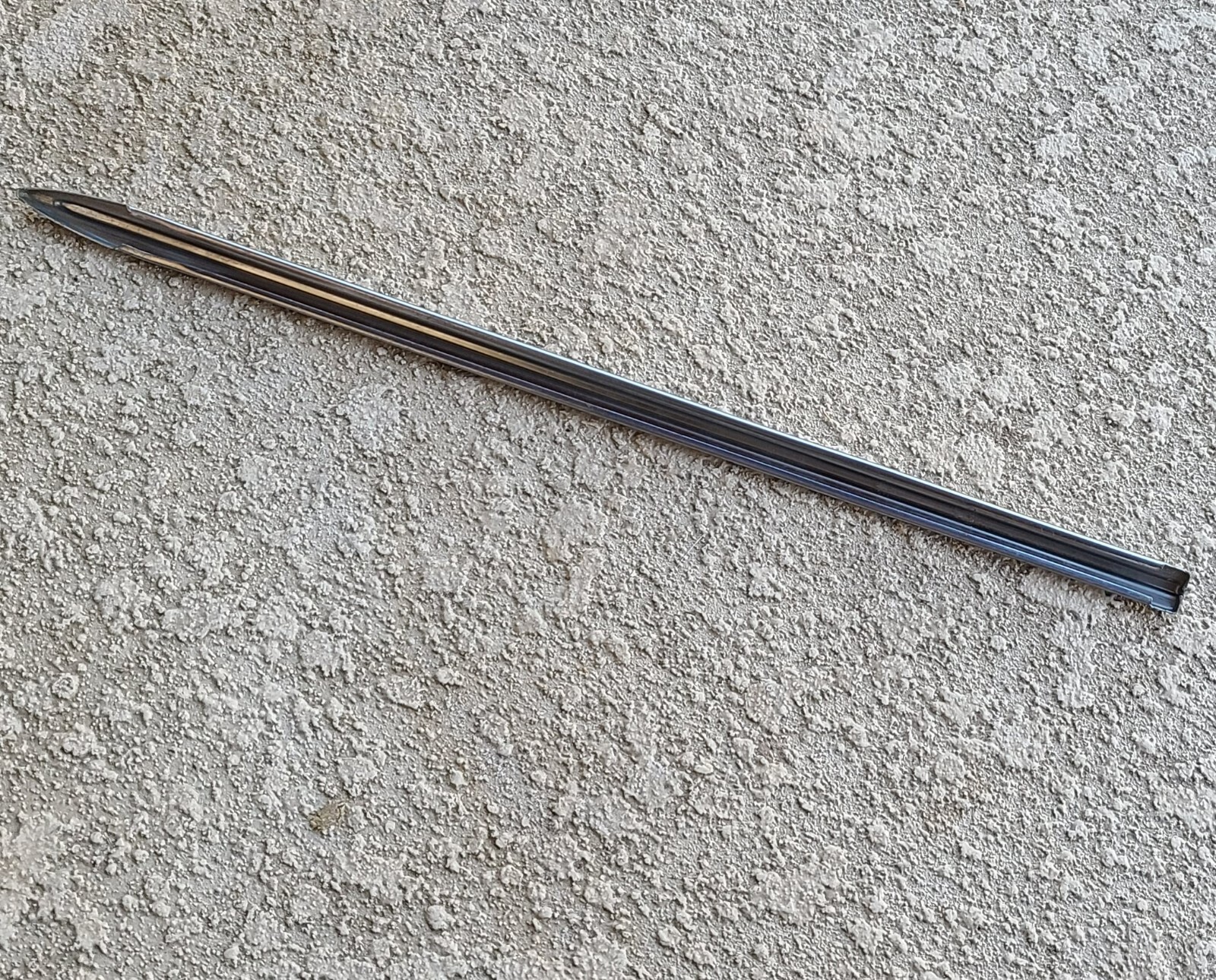73 – 76 CADILLAC COUPE DeVILLE ORIGINAL FRONT FENDER SIDE SPEAR TRIM
