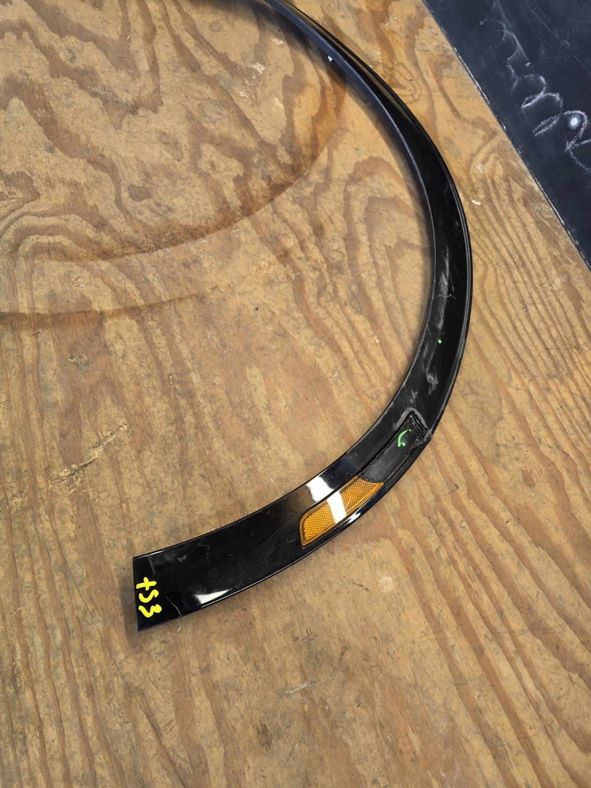 2023-2025 KIA SPORTAGE RIGHT PASS FRONT FENDER WHEEL ARCH FLARE MOLDING OEM