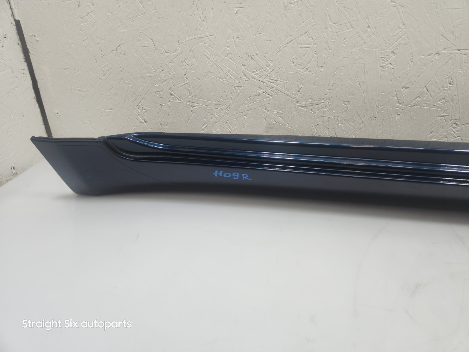 ✅ 10-15 OEM BMW F01 740 750 B7 Right Passenger Side Skirt Rocker Panel Blue B38