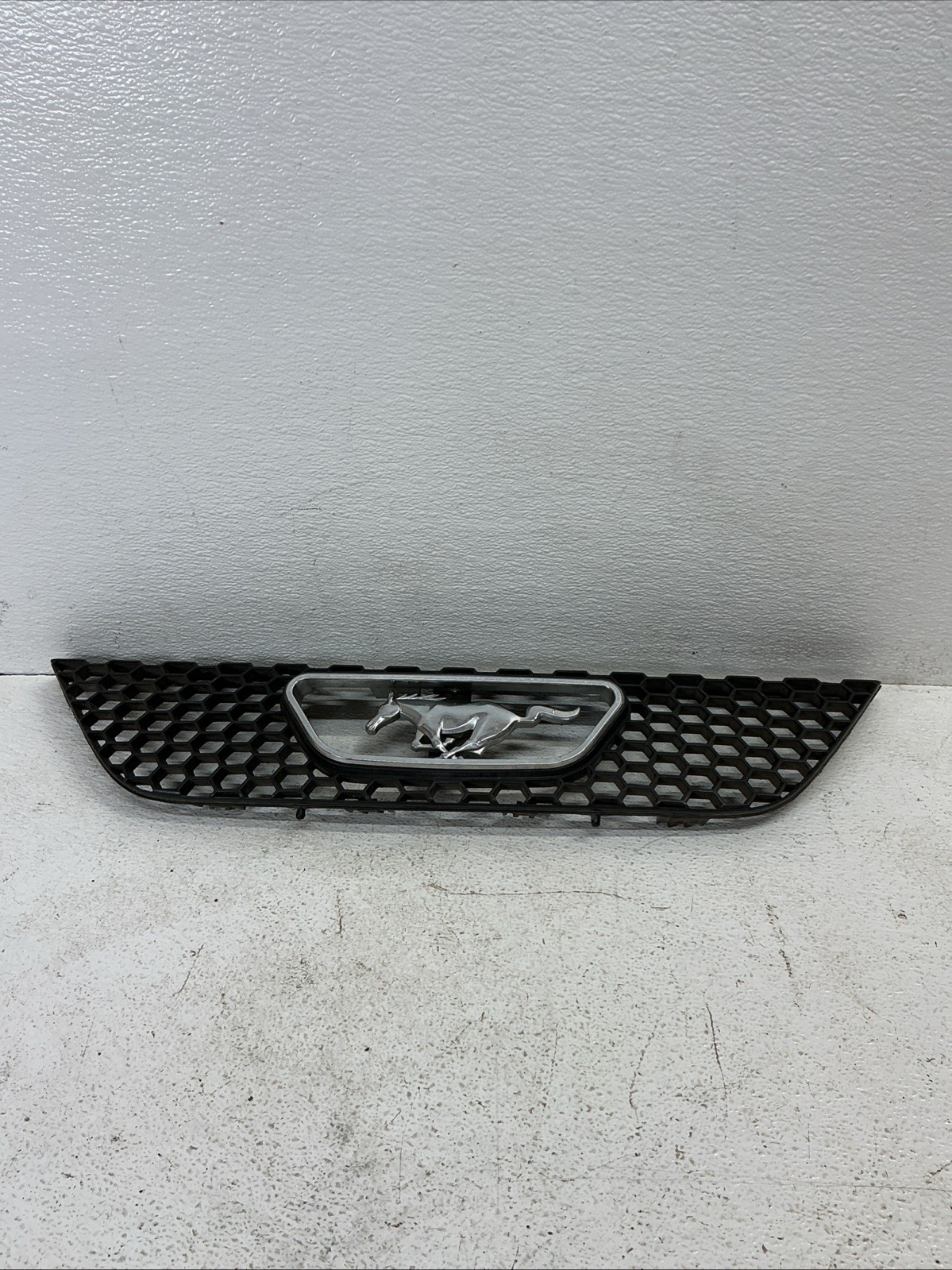 99-04 Ford Mustang HoneyCome Grill XR3X-8150 OEM