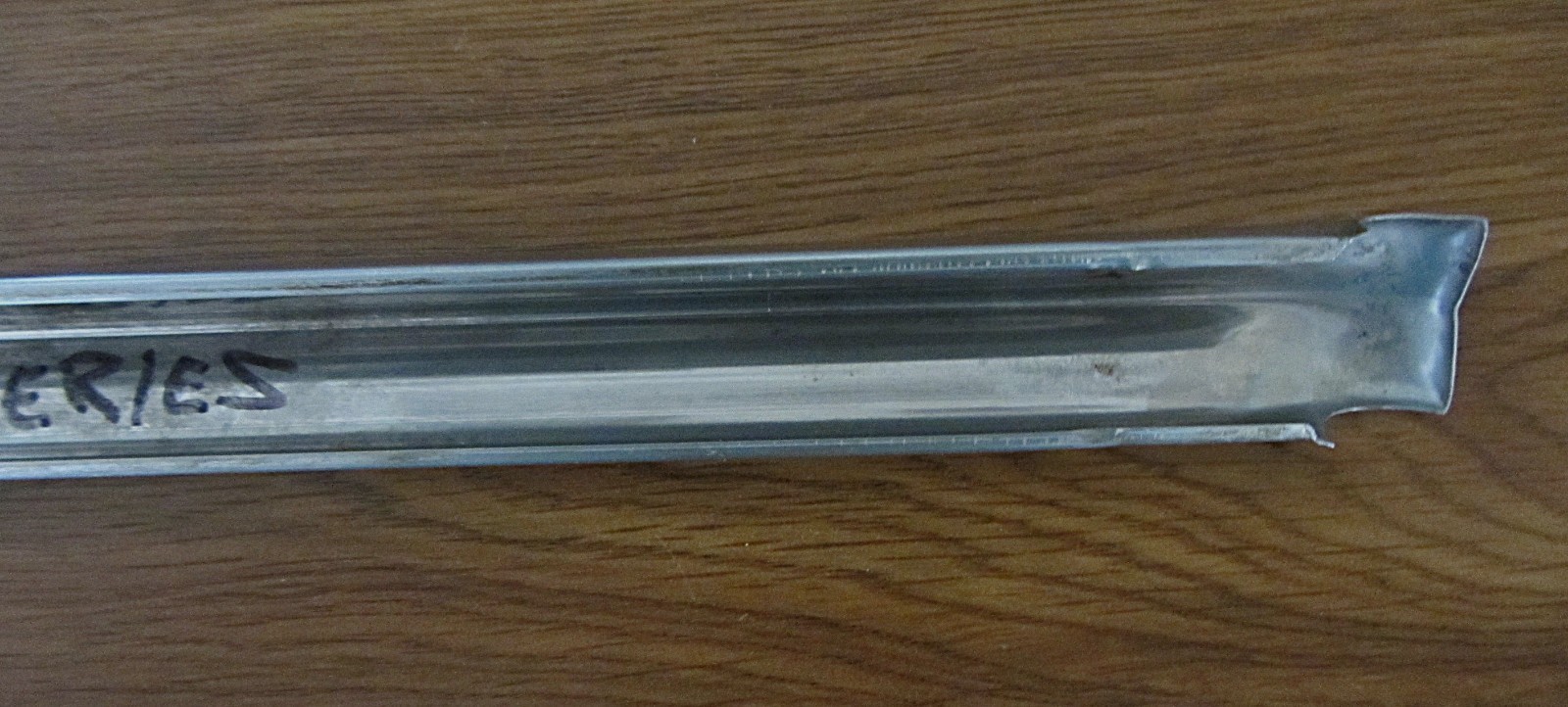 GM 1940-1949 Cadillac Buick Pontiac Olds WINDSHIELD CENTER DIVIDER BAR