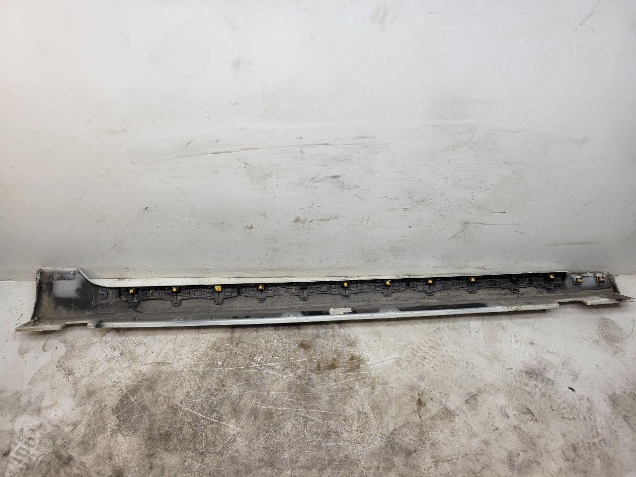 2015 2016 2017 Hyundai Sonata SE Left Driver Rocker Molding 87751-C2000 White
