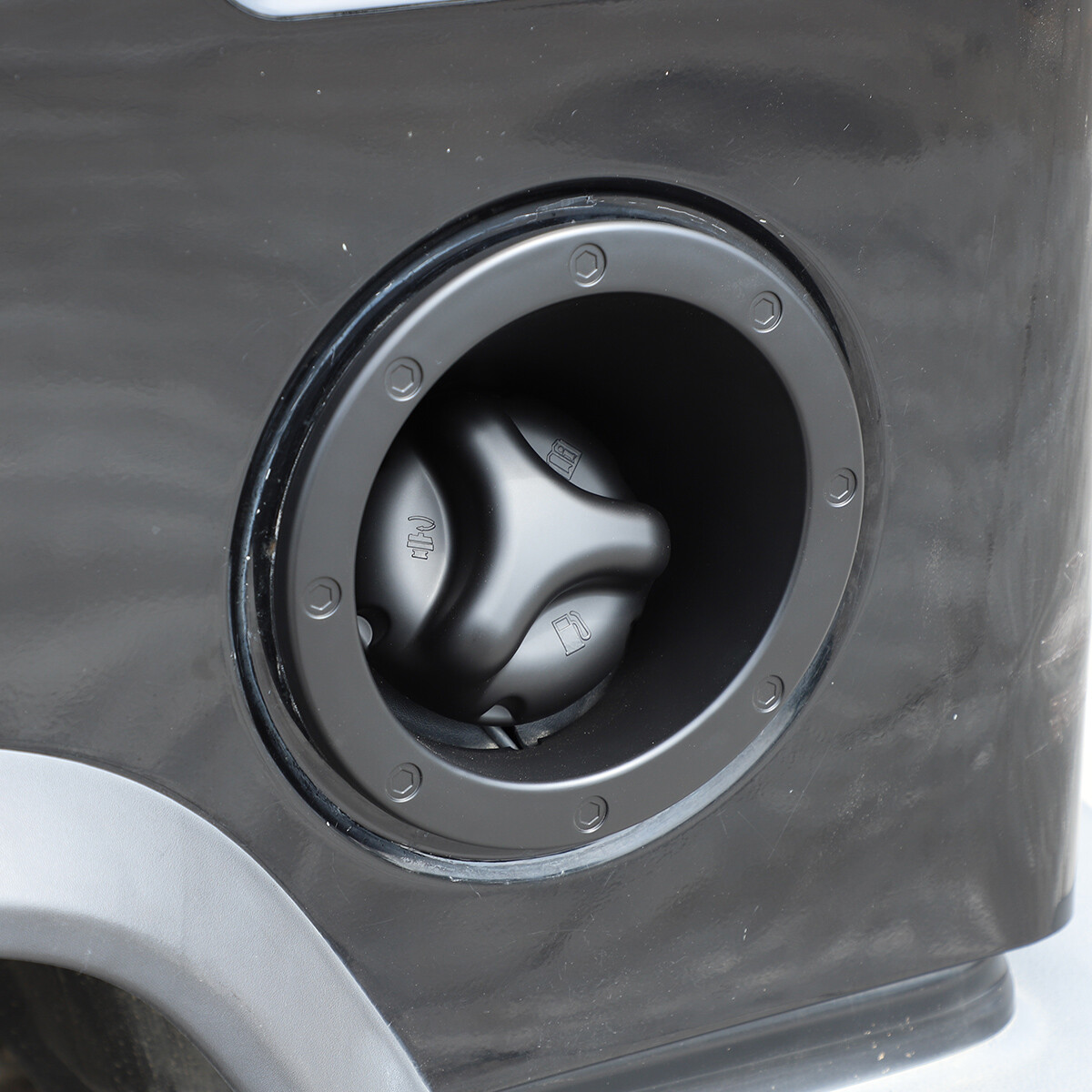Black Cap Fuel Door Bezel Gas Tank Moulding Cover Trim For Hummer H2 2003-2009