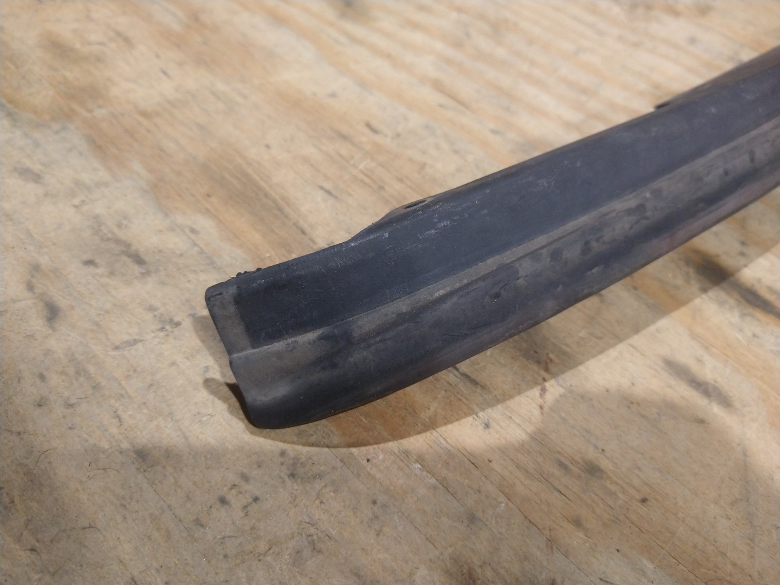 Left REAR Door Opening B Pillar Seal Trim Dodge Ram Quad Cab 55276439AB