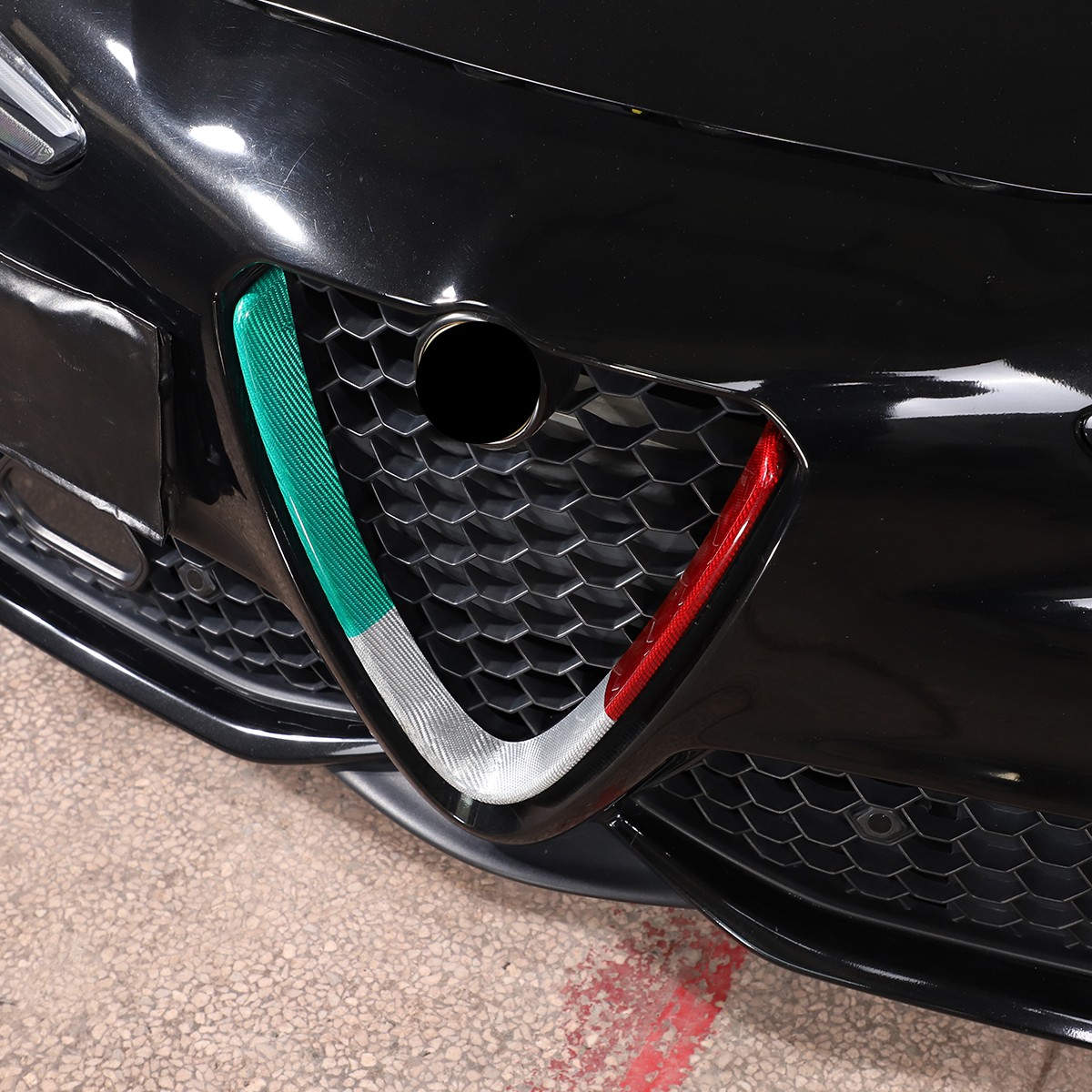 Real Carbon Fiber Tri-Color Grille V Trim For Alfa Romeo Giulia 952 2017+ US