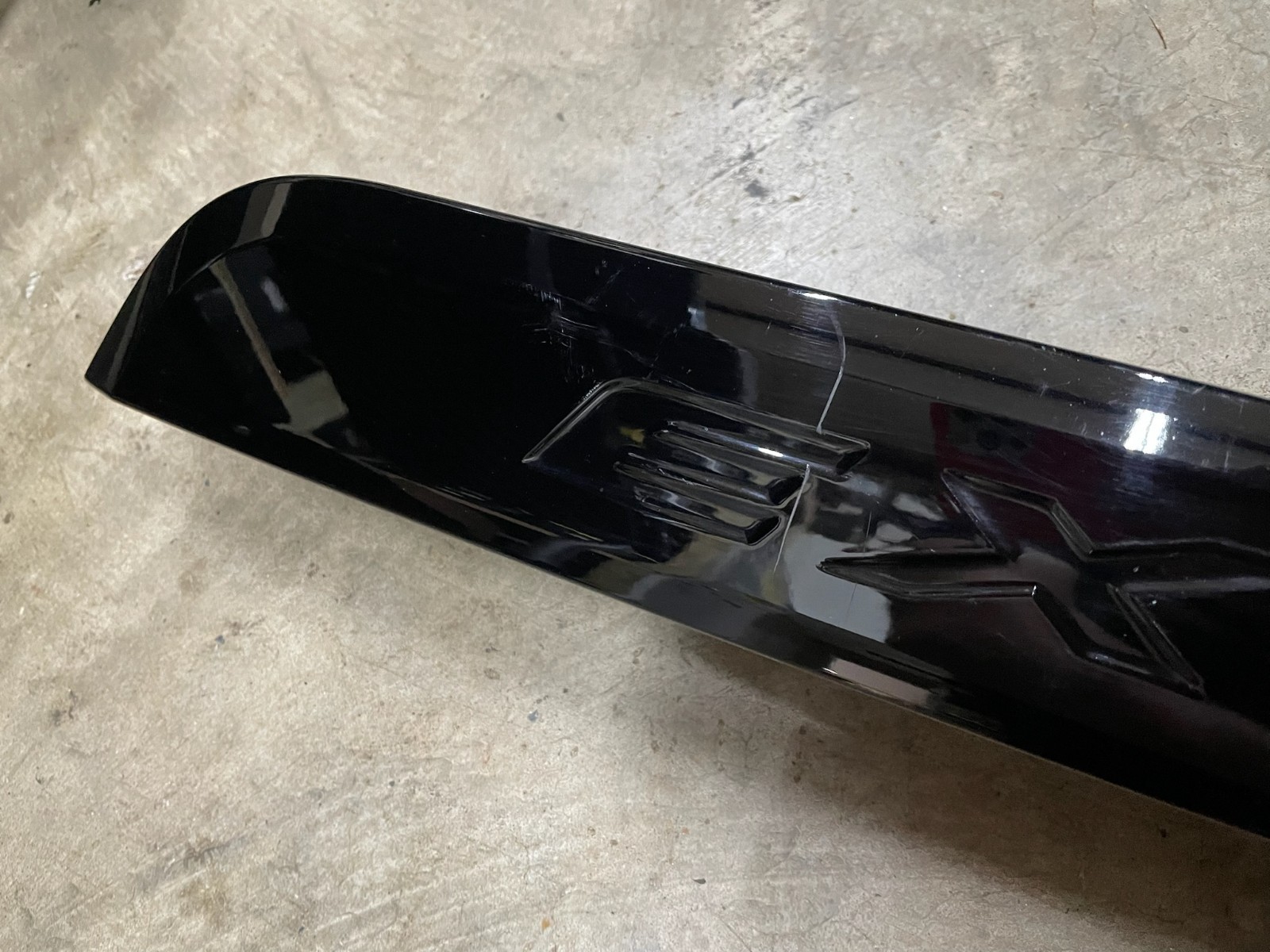 2020 2021 2022 2023 2024 FORD EXPLORER REAR LIFTGATE MOLDING TRIM W/ CAMERA OEM