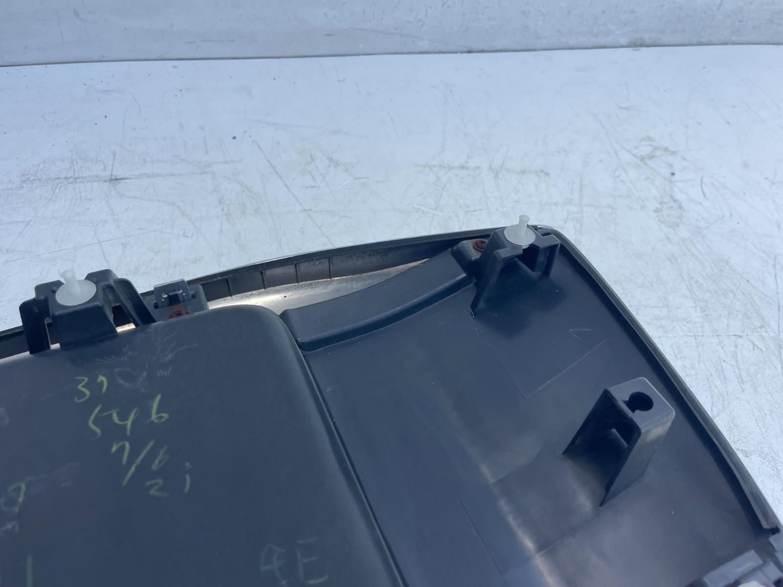 2010-2013 LEXUS GX460 TRUNK LIFTGATE LICENSE PLATE SURROUND TRIM SILVER 1G1 OEM