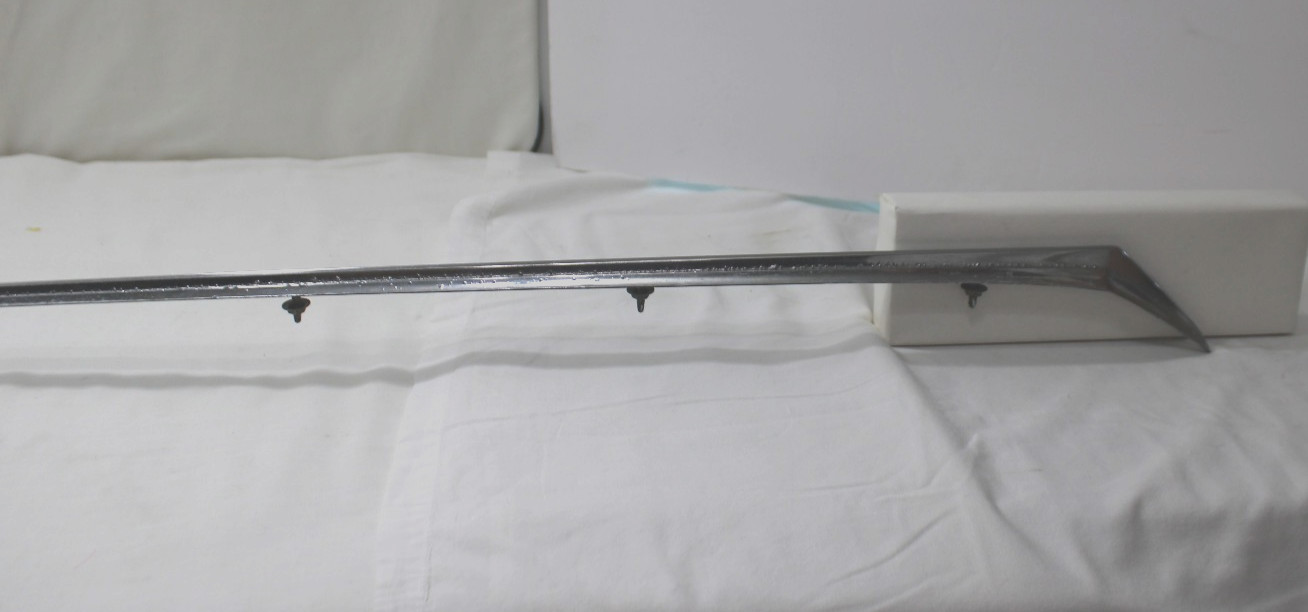 1967 BUICK SKYLARK FRONT CENTER HOOD SPEAR ORNAMENT