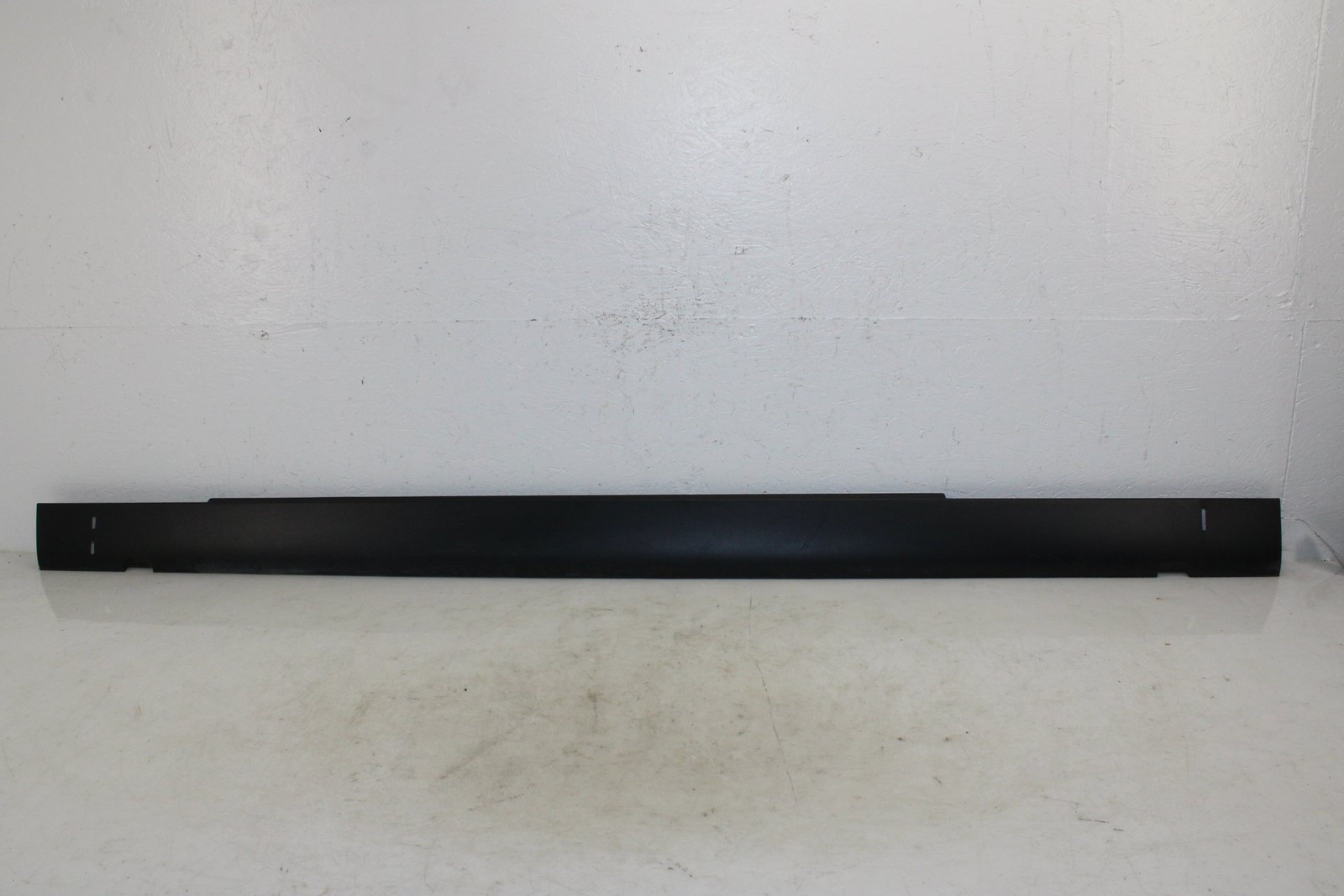 2015-2023 Dodge Challenger Left Rocker Panel Molding OEM QM58