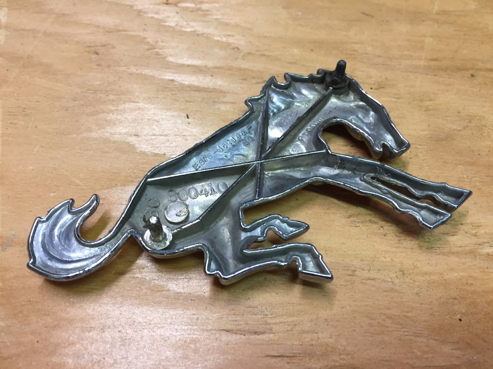 1983 FORD MUSTANG CHROME “BUCKING HORSE” EMBLEM E3ZB-16C144-AA