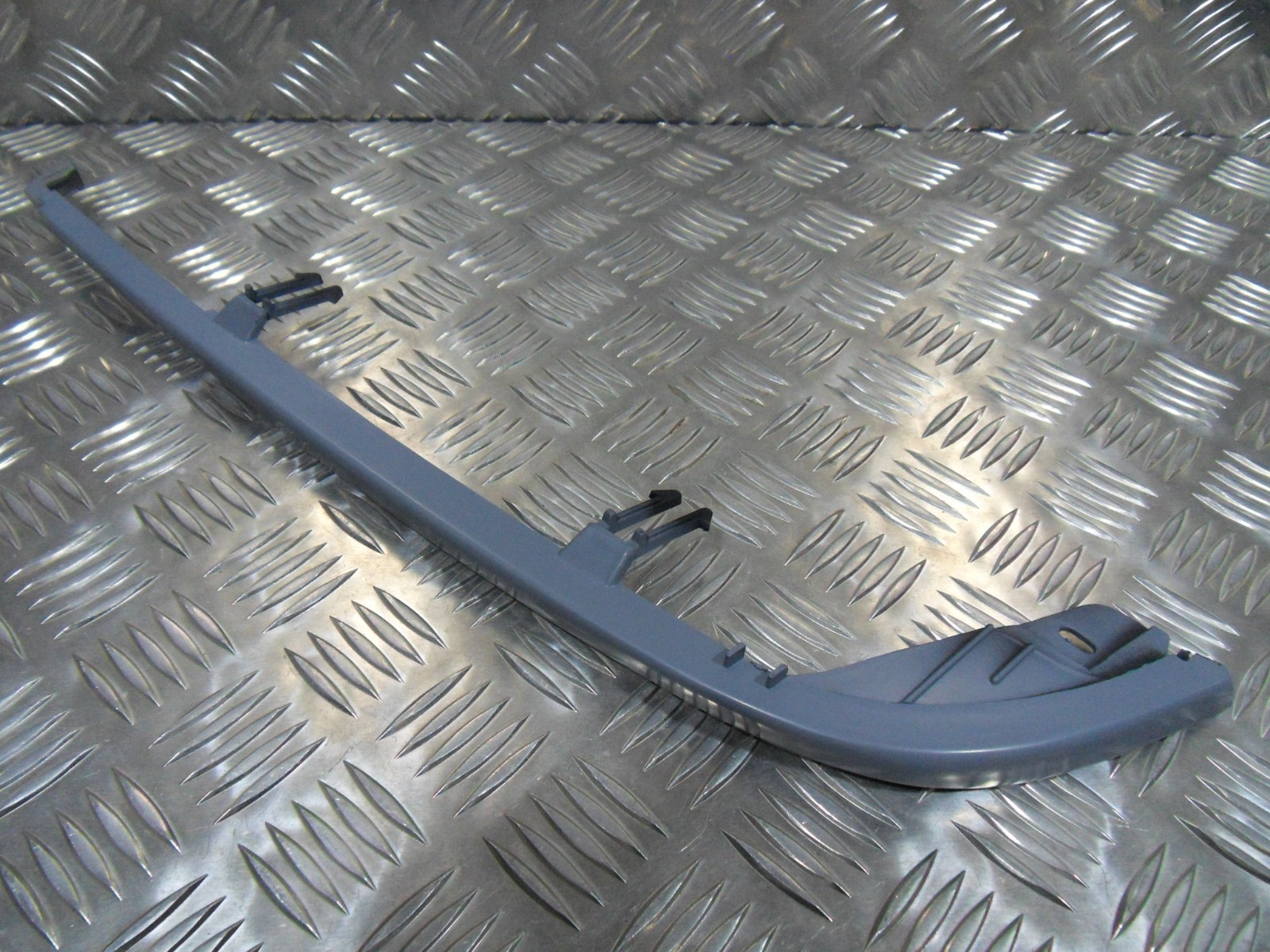 Rover 214 Mk2 Front right lower headlight trim finisher panel 1989 to 1992 NOS