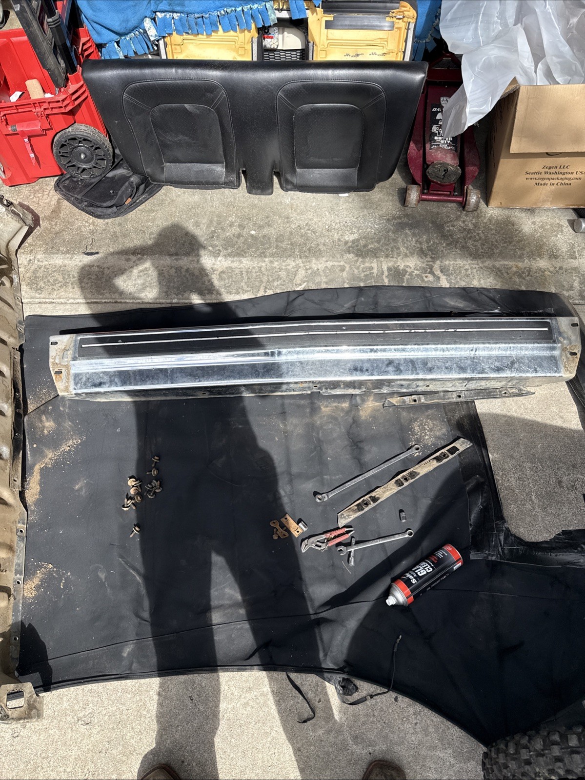80-89 CADILLAC DEVILLE FLEETWOOD BROUGHAM REAR BUMPER 1980-1989