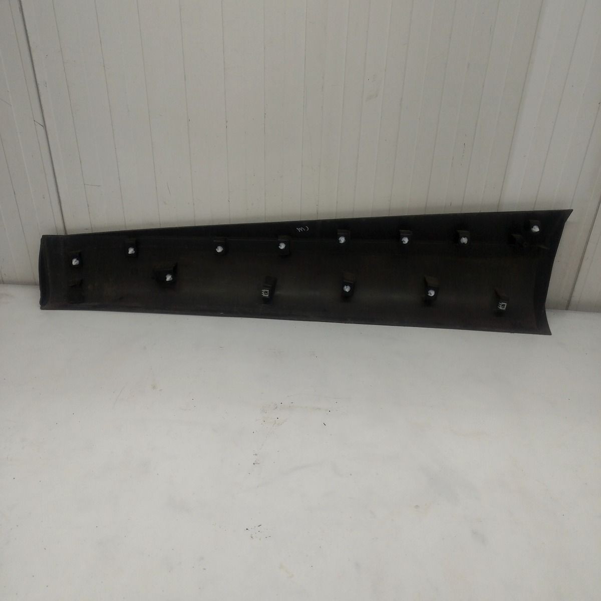 2020-2024 RENAULT CAPTUR MK2 Lower Door Moulding Right Front 801864042R