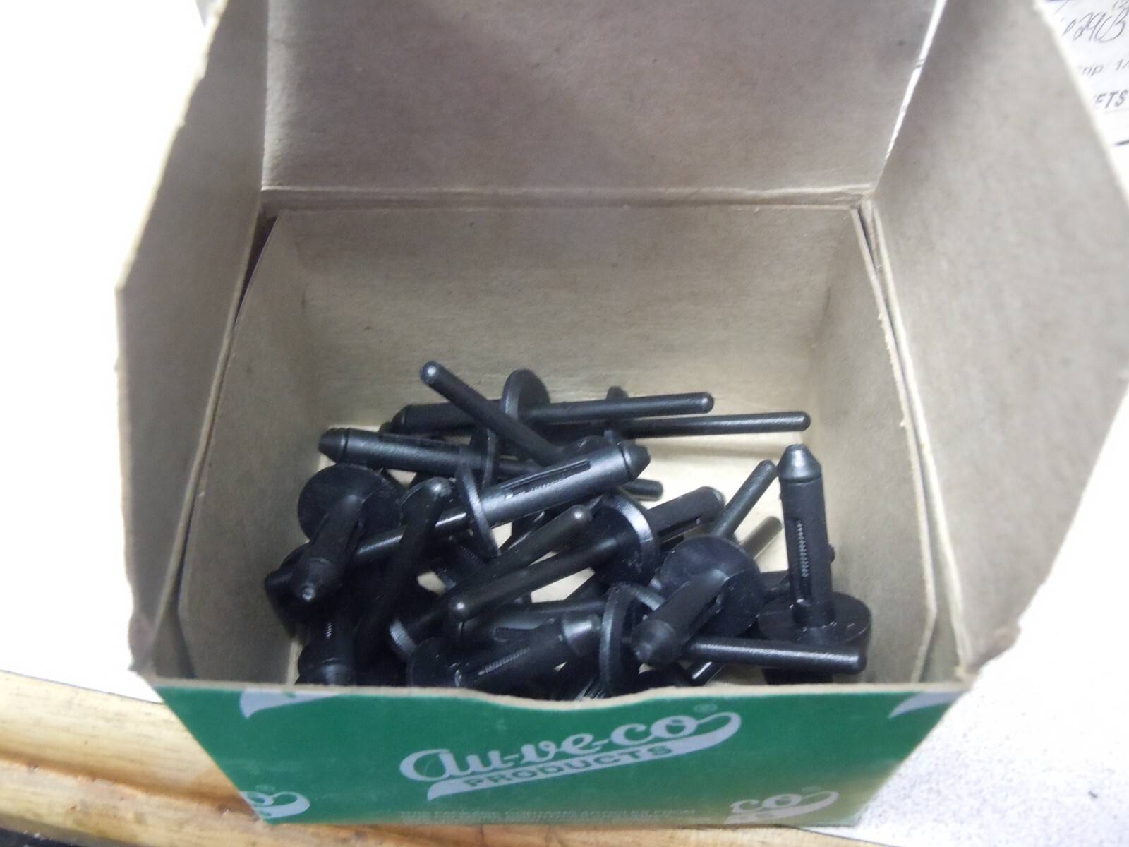 Auveco # 13748 Nylon Rivet 13/64″ Hole Diameter 1-7/8″ Length. Qty 25.