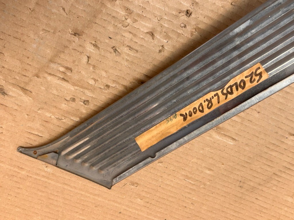 1952 Oldsmobile Upper Side QTR Molding Trim. LH. Fast Free Shipping!