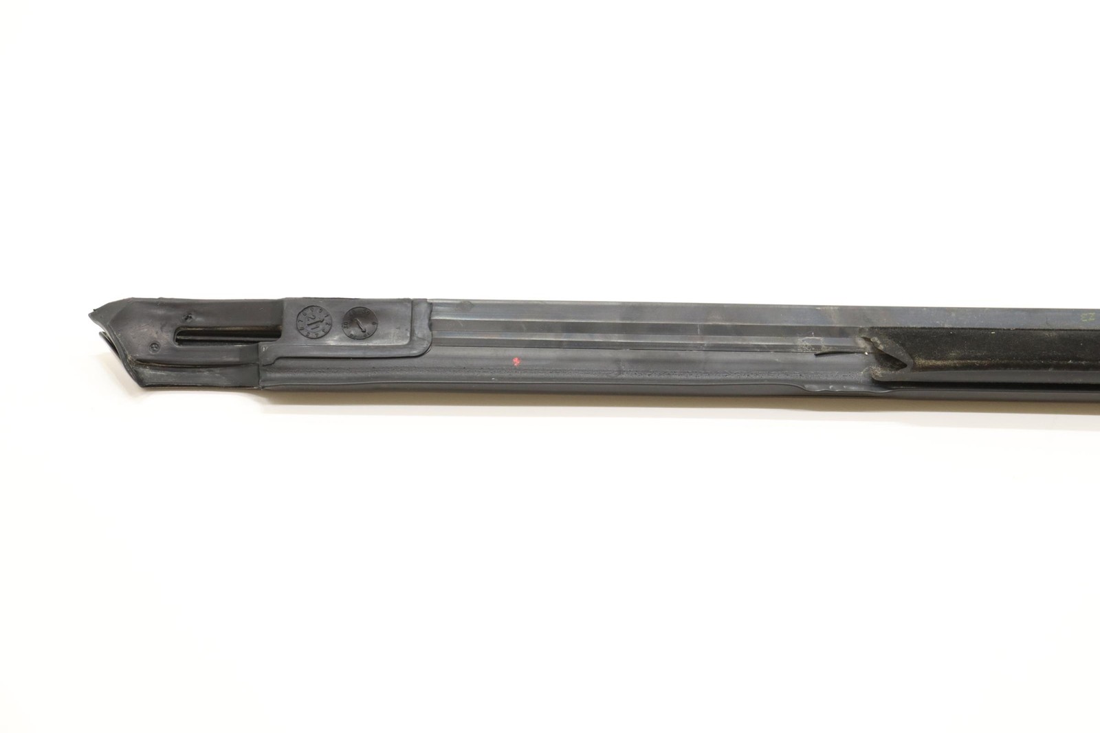 2018 – 2025 ALFA ROMEO STELVIO FRONT LEFT DRIVER SIDE DOOR BELT MOLDING OEM