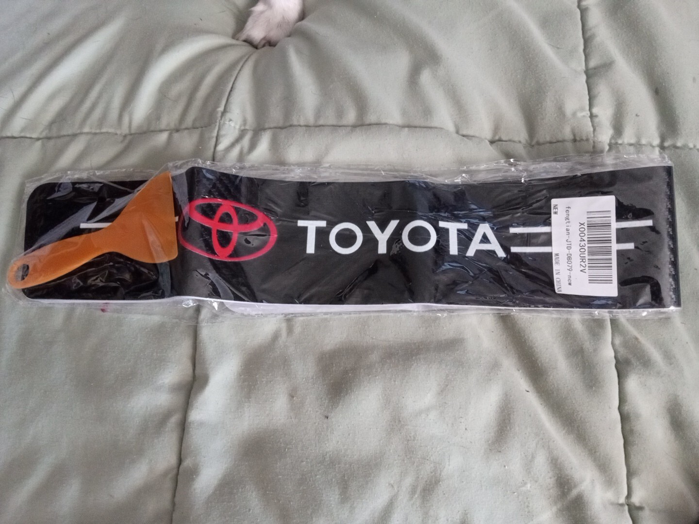 4 pcs Carbon Fiber Black Red white Sticker Moulding trim for Toyota. New In Pack
