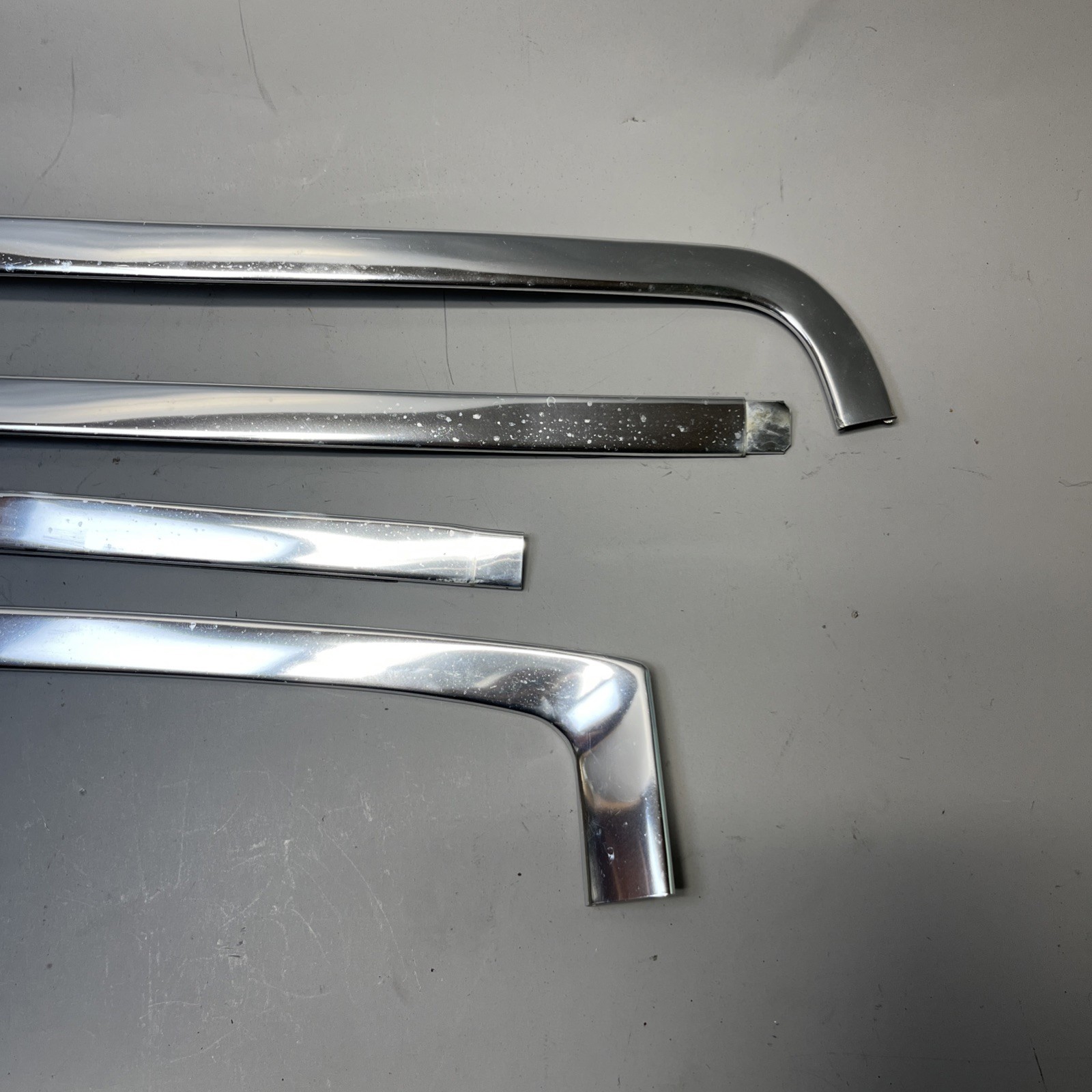 80-96 Ford F150 Bronco Chrome Windshield Trim Outside Molding 4 Piece TOP & SIDE