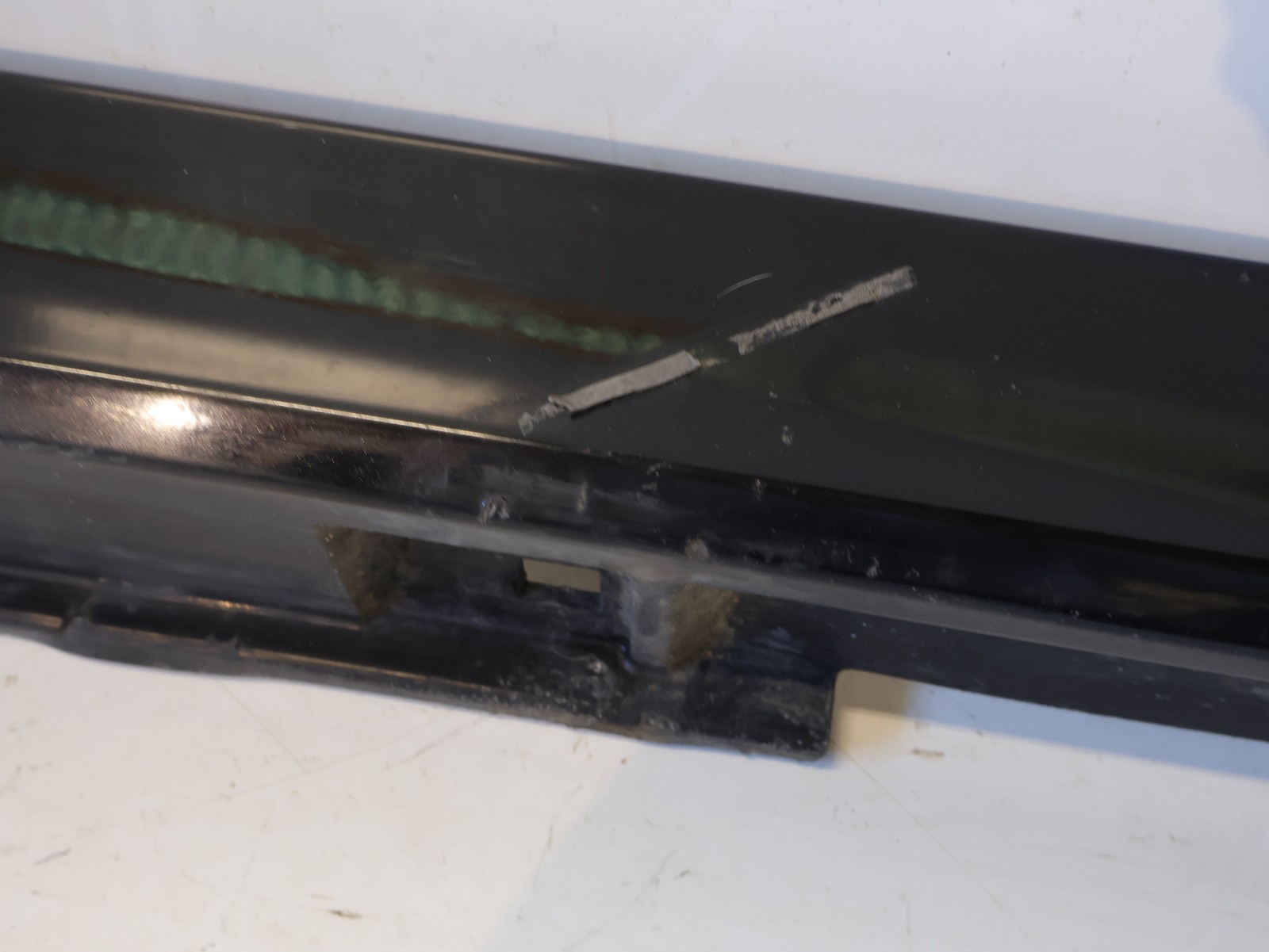 2012-2016 Subaru Impreza 2.0L Wagon Passenger Side Skirt Bottom Rocker RH OEM