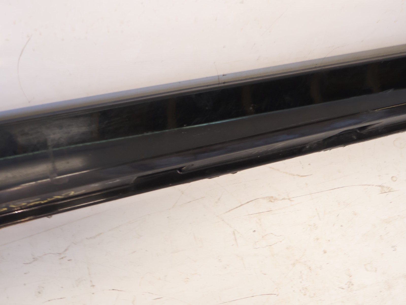 2012-2016 Subaru Impreza 2.0L Wagon Passenger Side Skirt Bottom Rocker RH OEM