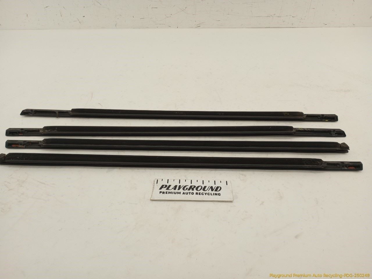 Range Rover Evoque L538 Set Of 4 Window Sweep Trim Molding Fits 2012-2019 12 13