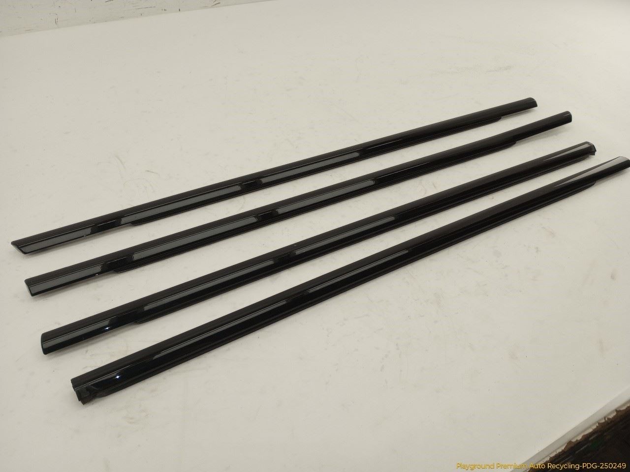 Range Rover Evoque L538 Set Of 4 Window Sweep Trim Molding Fits 2012-2019 12 13