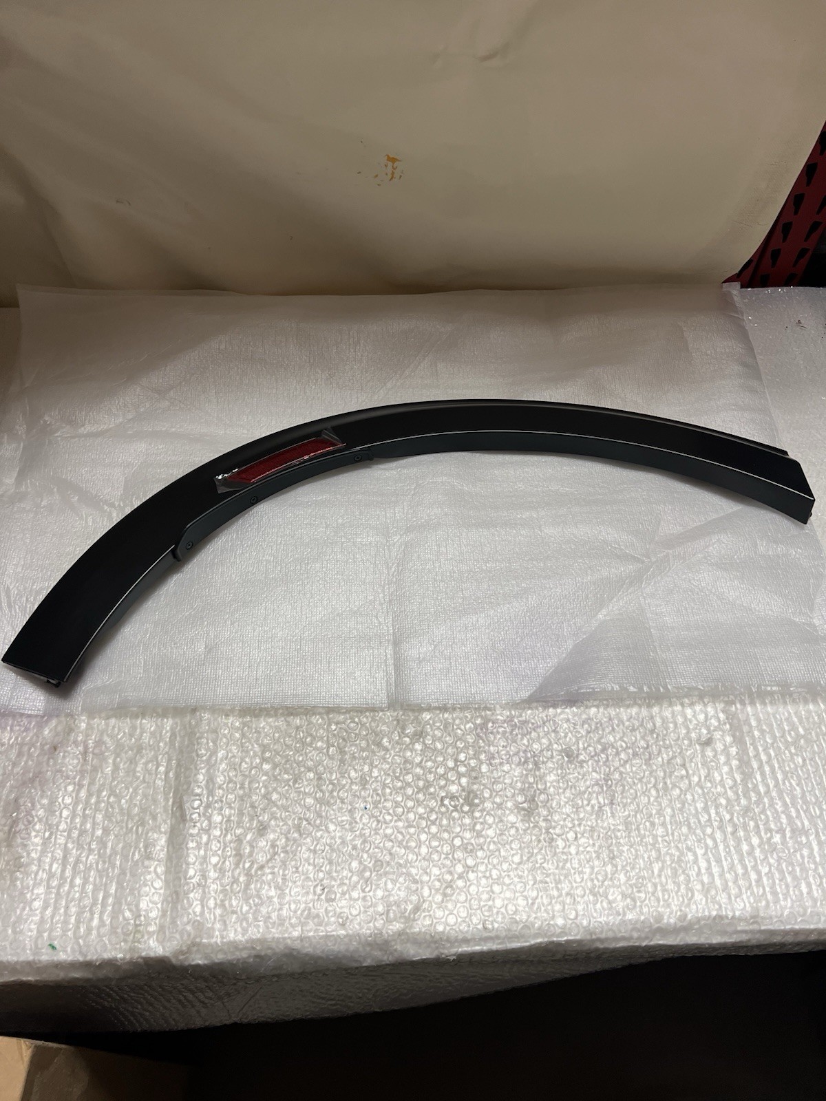 2026 HYUNDAI PALISADE RIGHT REAR Quarter Panel Wheel Molding OEM NEW UNFINISHED