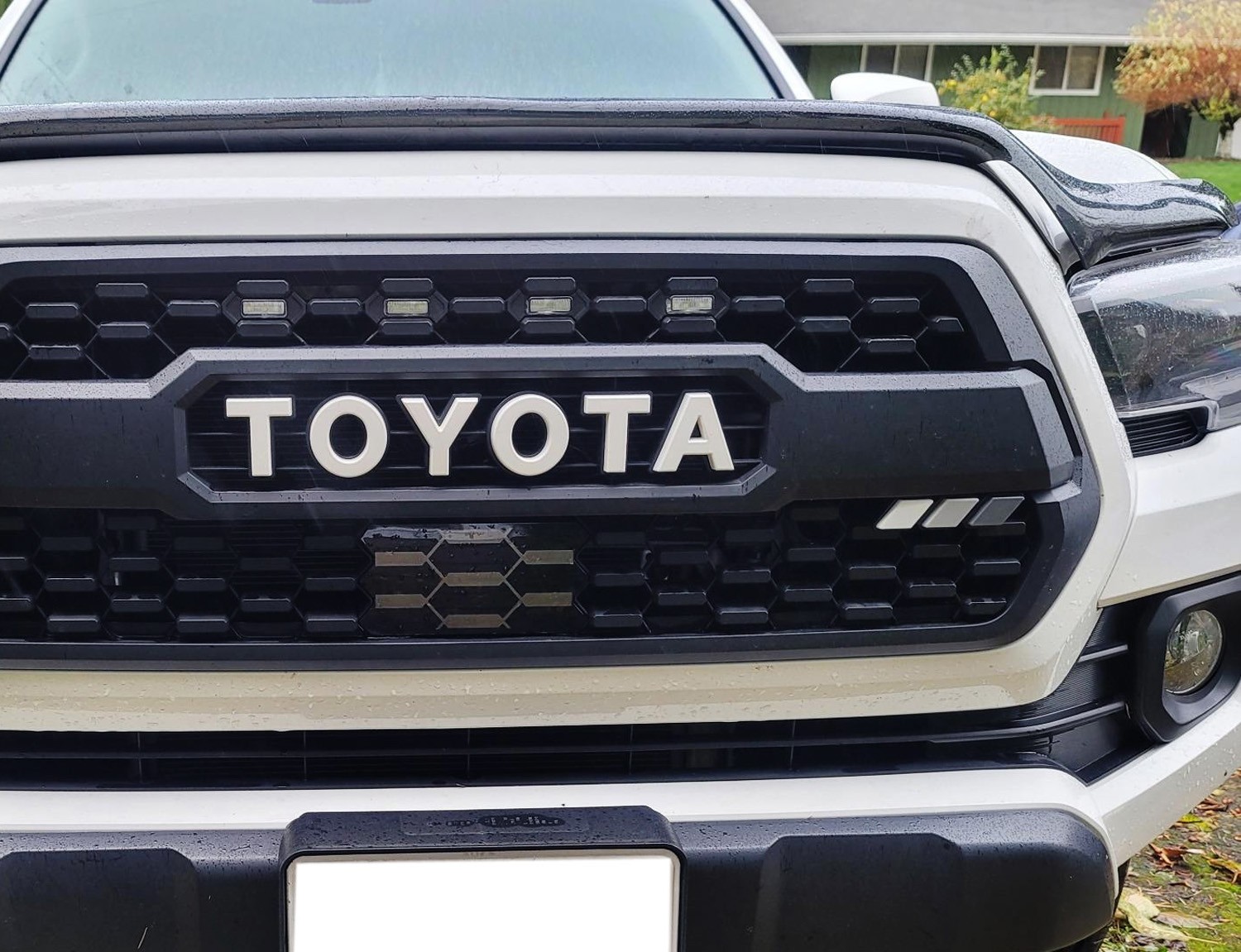 Retro 3-Color Stripe Grille Badge Emblem w/No Removal Toggle Anchor Bolts – Grey