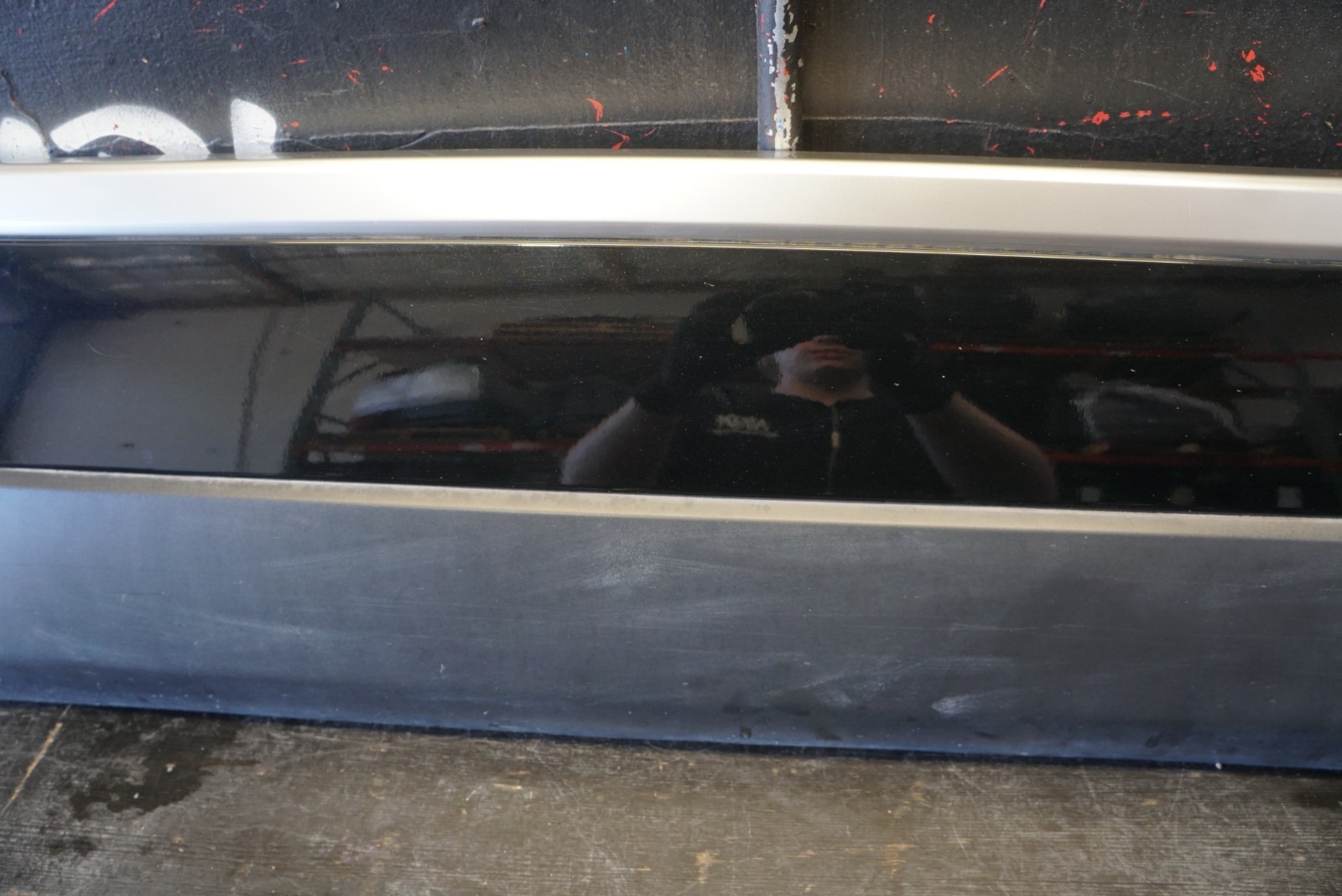 2013 – 2017 RANGE ROVER L405 LWB REAR RIGHT BODY MOLDING OEM EK52-274A-48-BB