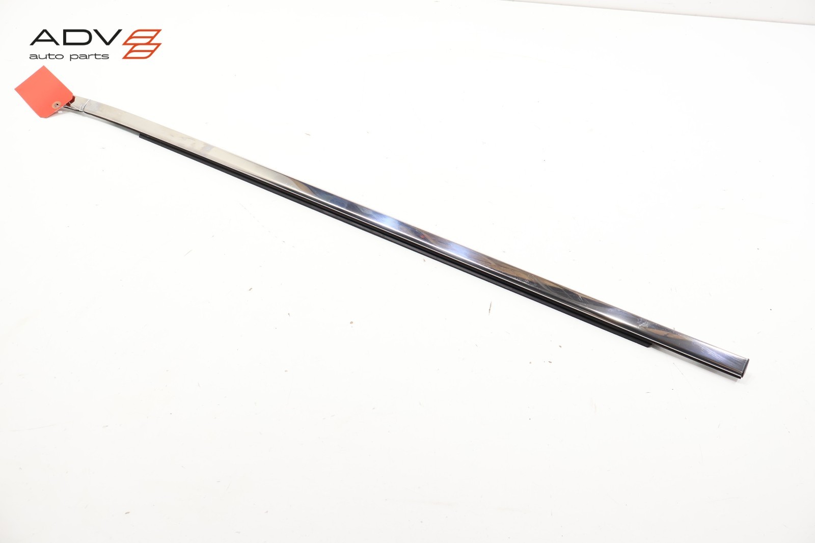 2022 – 2025 NISSAN PATHFINDER REAR LEFT SIDE DOOR WINDOW BELT MOLDING OEM