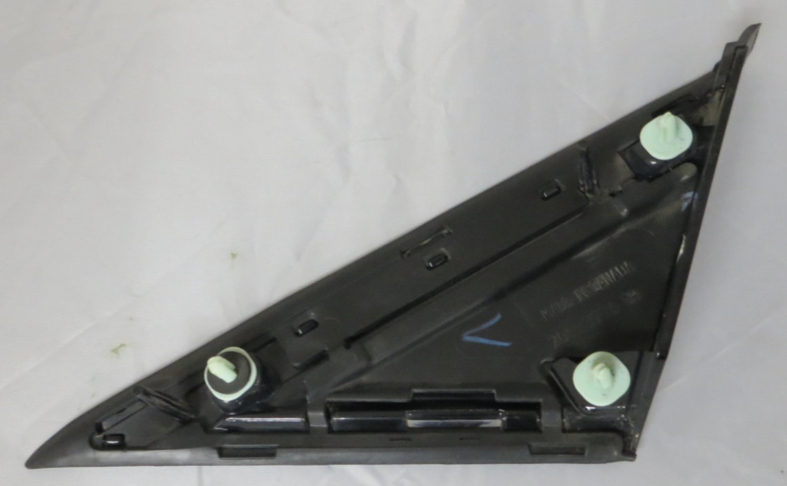 2010-2016 Cadillac SRX – Front Fender Access Cover Molding (RH)