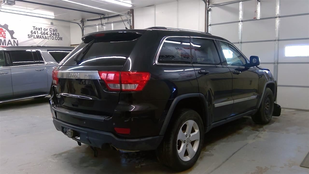 (LOCAL PICKUP ONLY) GRANDCHER 2011 Rocker Panel Moulding 1714515