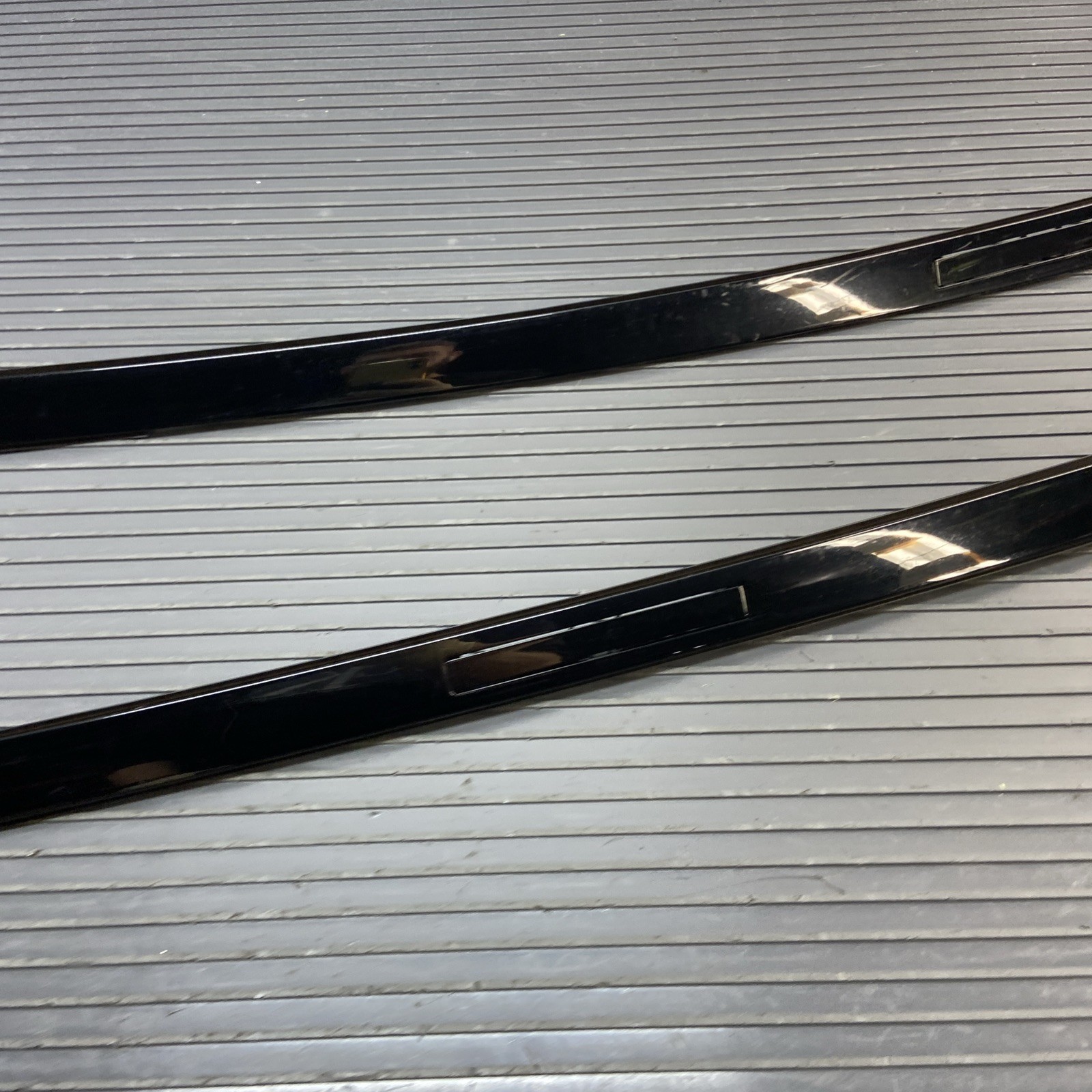 2020-2025 BMW M850i 840i G16 Left And Right Roof Molding Black OEM *NOTE*