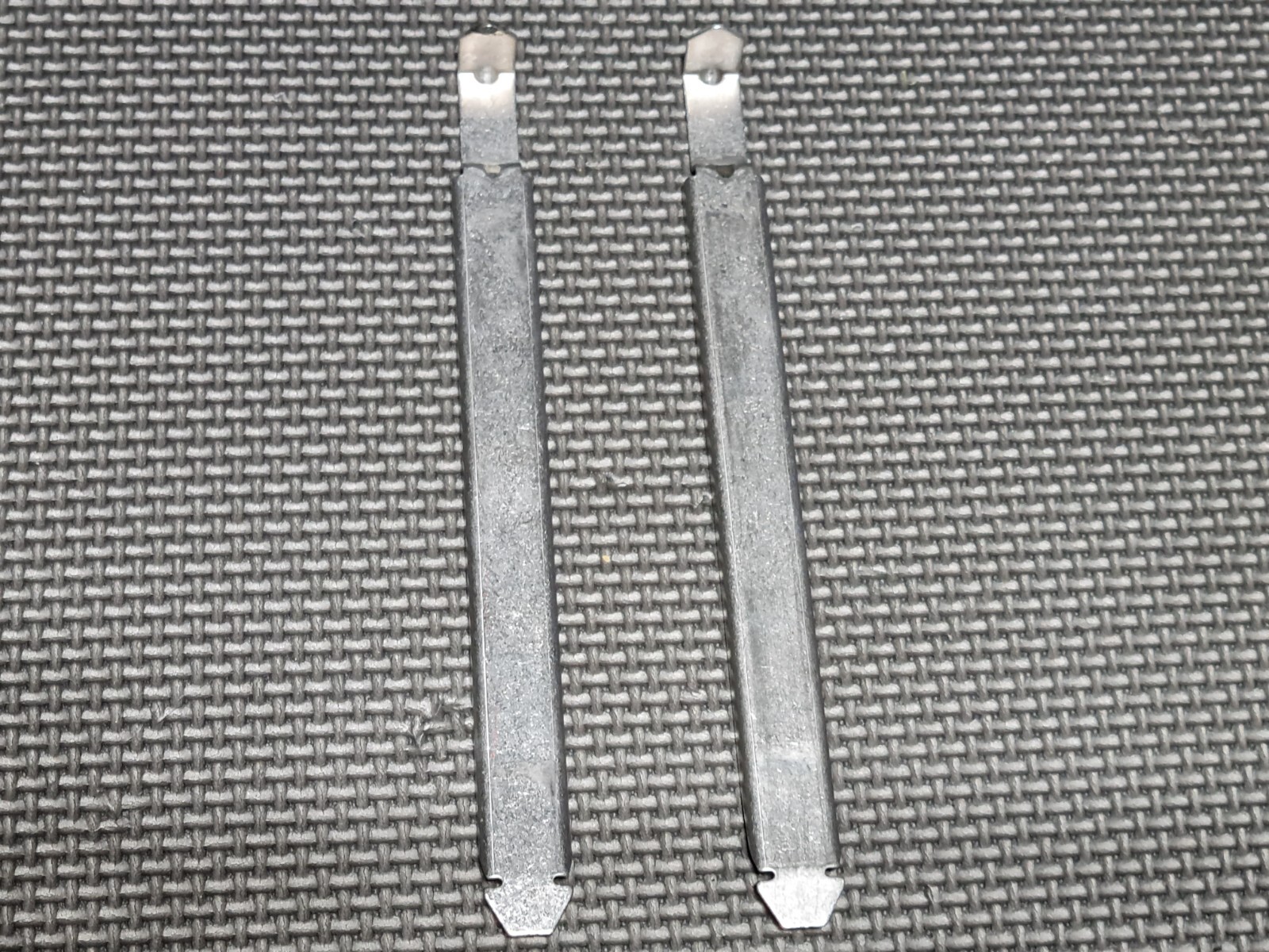 2004-2010 Volvo Front Headlamp Retaining Insert Pin Molding Pair