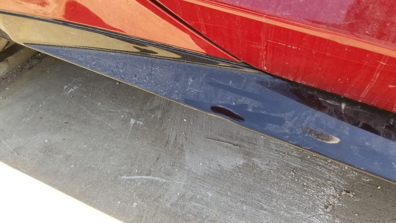 22 CHEVY CAMARO ZL1 COUPE ROCKER PANEL MOLDING SIDE SKIRT RIGHT PASSENGER RED