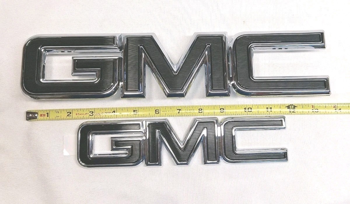 OEM 2018-2021 GMC Terrain Front & Rear Emblem Set Black Chrome 84321763 GM