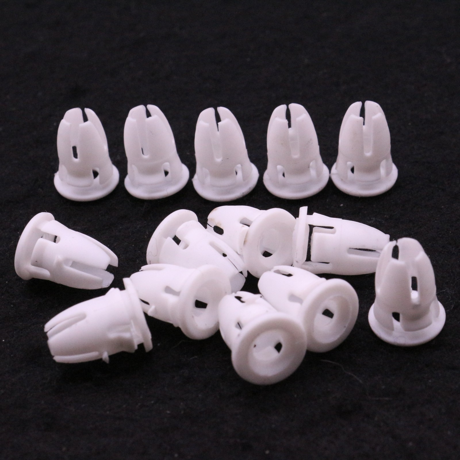 20 Pcs Lower Molding Clip For Mercedes-Benz C230 C240 C280 CL550 CL600 CLK320