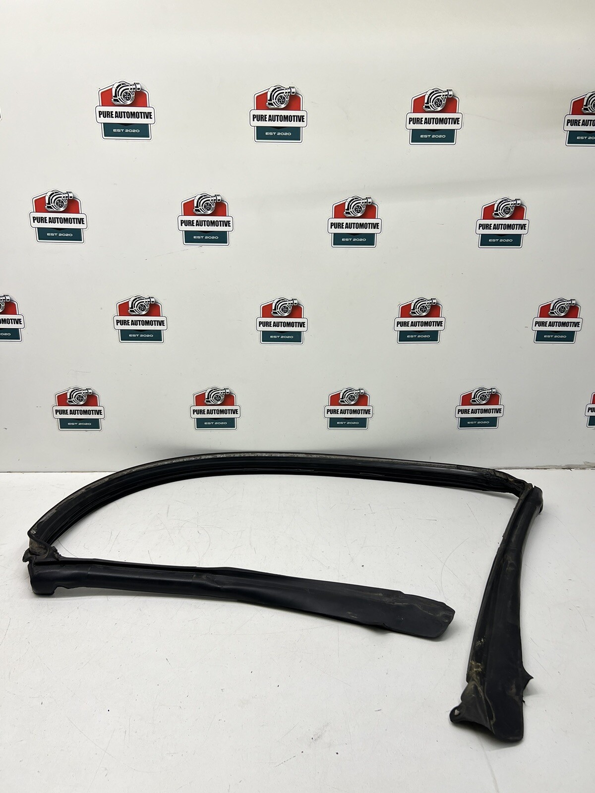 2004-2009 Nissan 350Z Convertible A Pillar Windshield Weather Seal Z33 OEM 4111