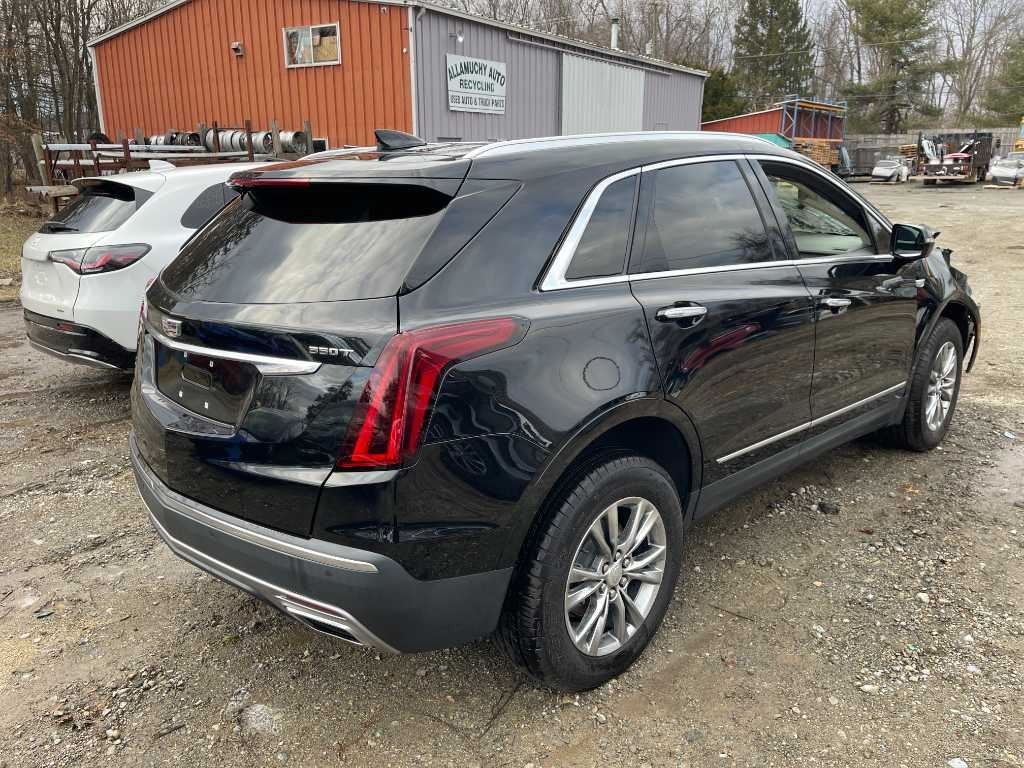 2017-2024 CADILLAC XT5 LEFT ROCKER MOULDING PLASTIC BLACK PC:GB8 FWD 39K 62357