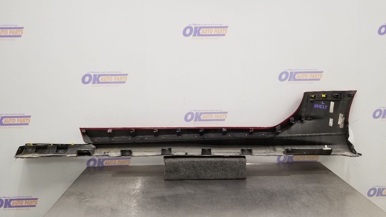 22 CHEVY CAMARO ZL1 COUPE ROCKER PANEL MOLDING SIDE SKIRT RIGHT PASSENGER RED