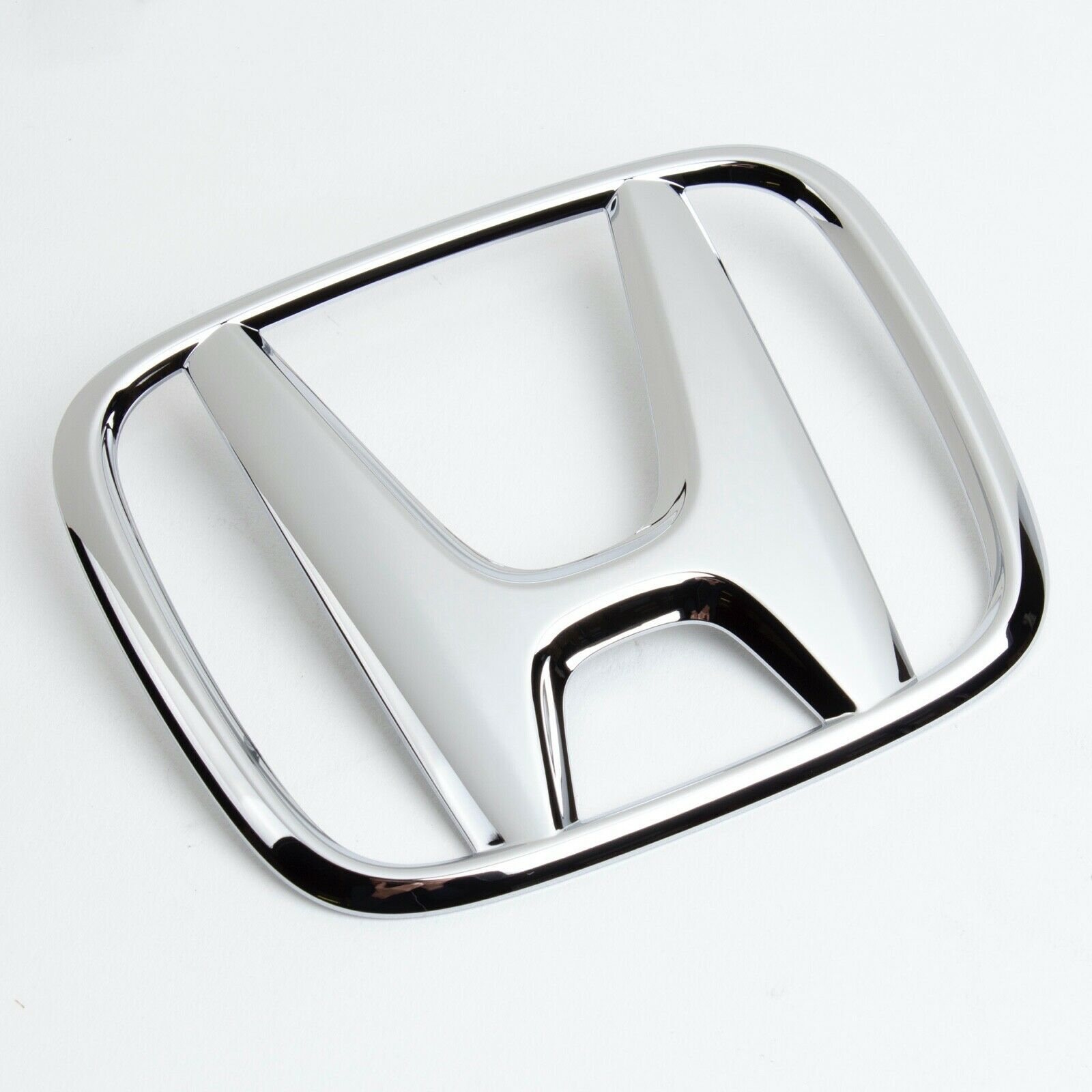 2016 – 2021 Honda Civic Front Grille Emblem 4DR 2DR H Logo Badge Chrome Grill Si