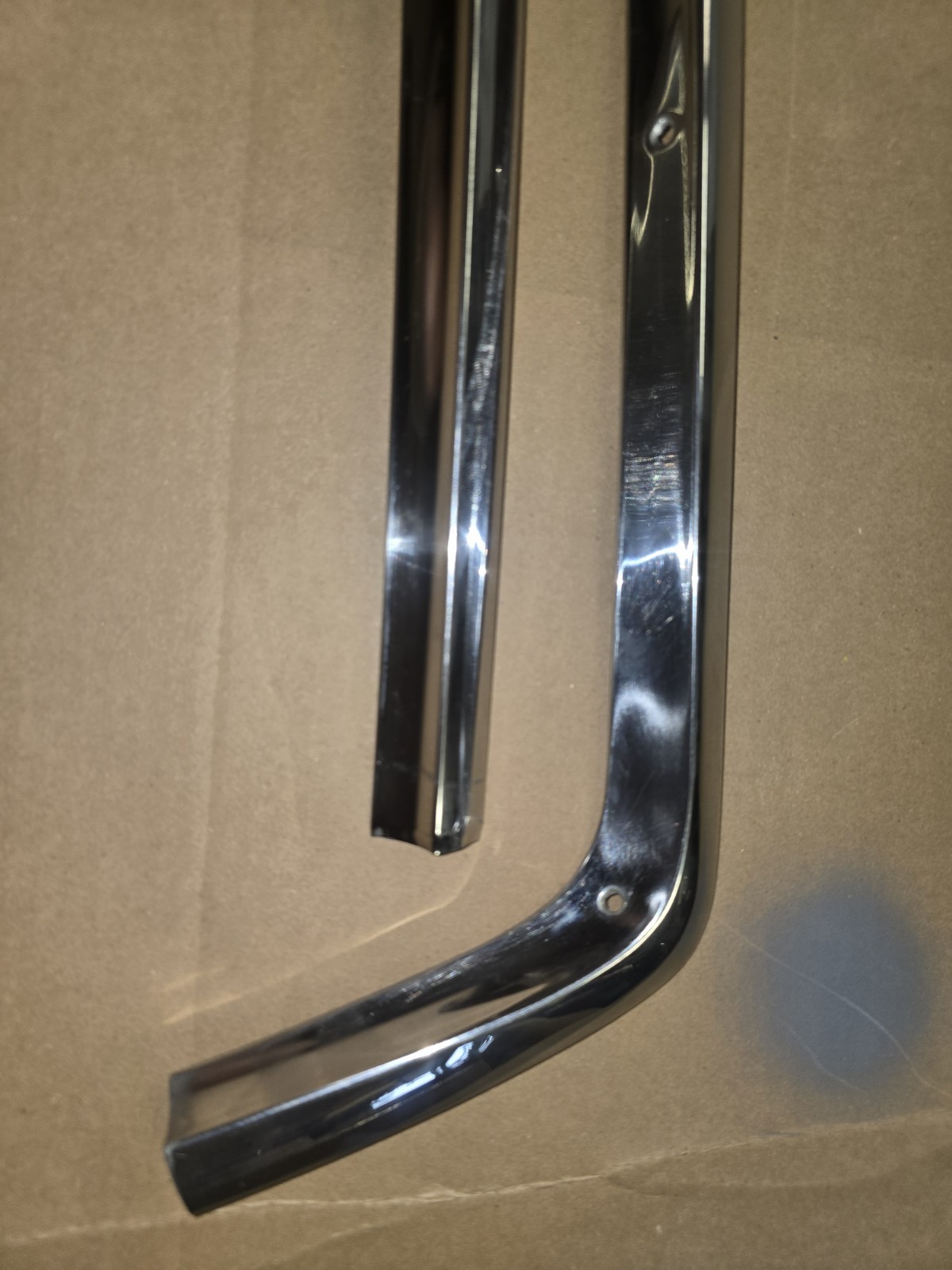 FORD THUNDERBIRD Rear Glass EXTERIOR MOULDING Trim Chrome 1964 65 66 OEM FOMOCO