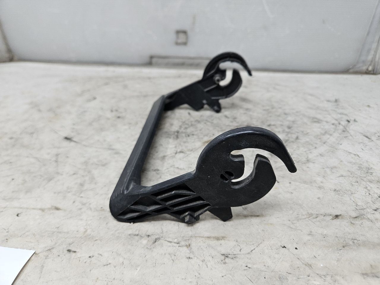 ESCALADE 2019 Body Parts Misc 32406
