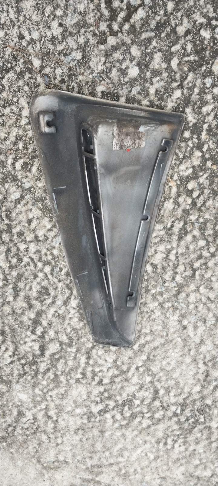 1999-2004 Ford Mustang Left Driver Side Quarter Panel Scoop Molding Silver OEM