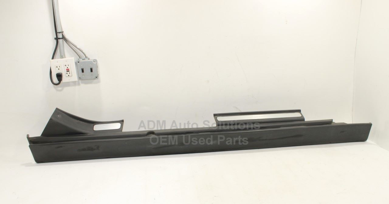 2015 – 2024 MINI Cooper F55 Right Passenger Side Skirt Rocker Panel OEM 7315524