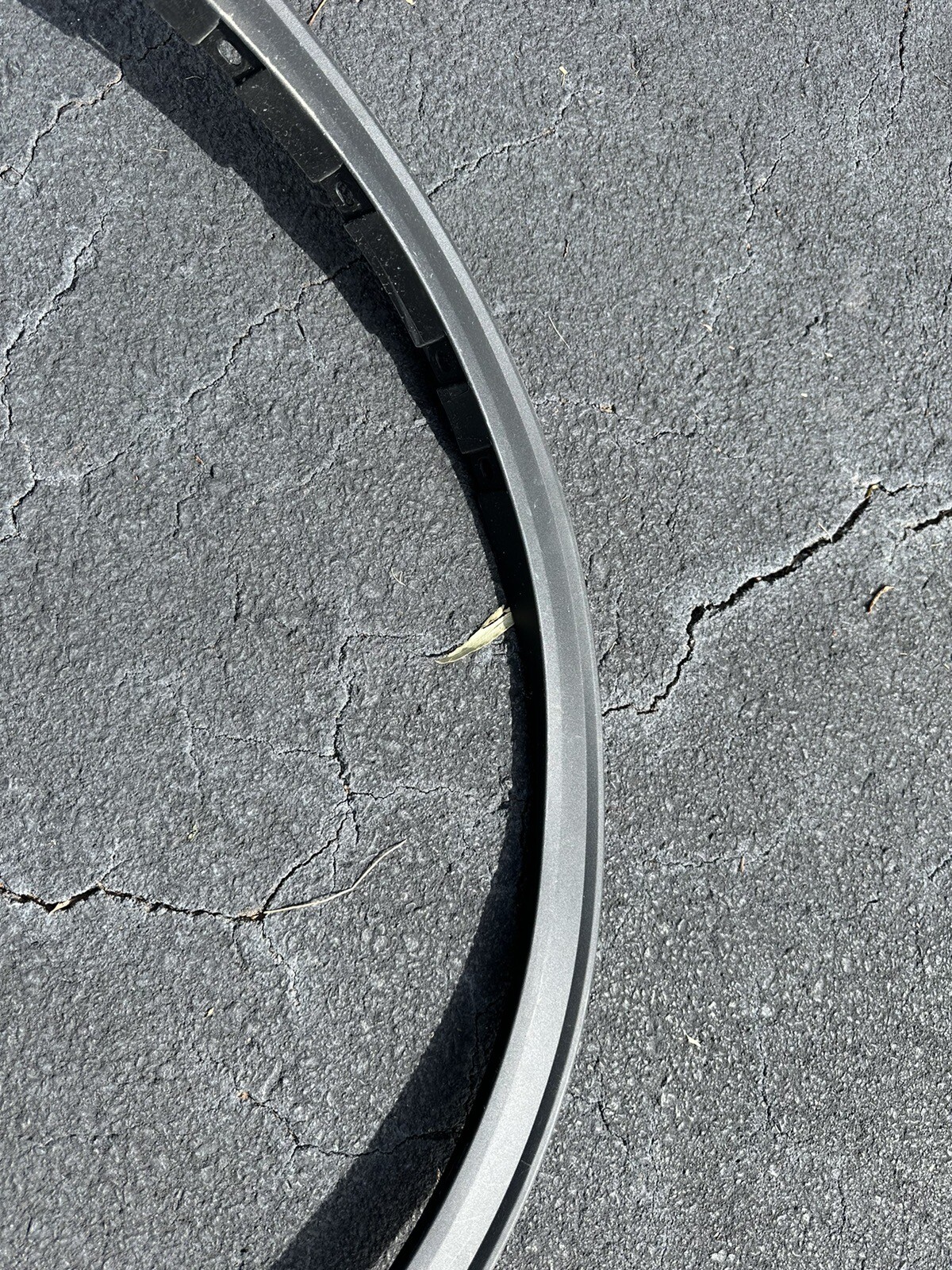 2020-2022 FORD ESCAPE FRONT LEFT DRIVER SIDE FENDER WHEEL ARCH FLARE MOLDING OEM